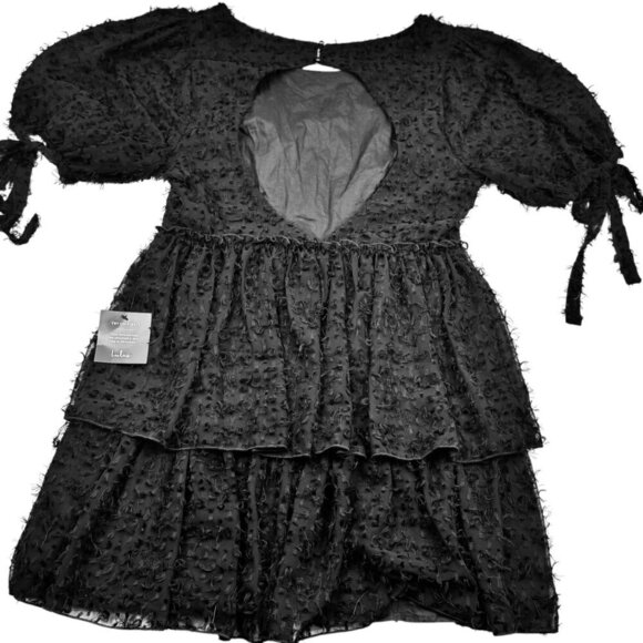 Lulus Black Tiered Textured Short Puff Sleeve Open Back Mini Dress Women's XL - Picture 3 of 7